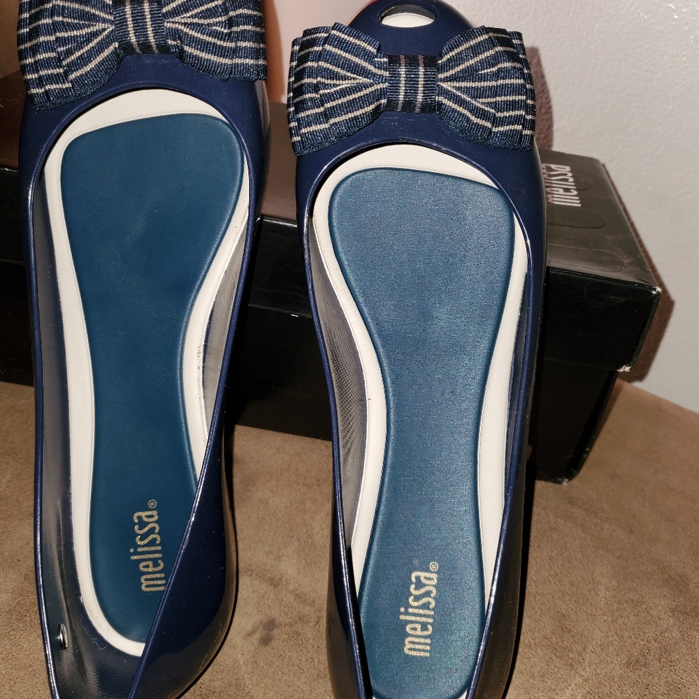 Shoes - Picture 6 of 6